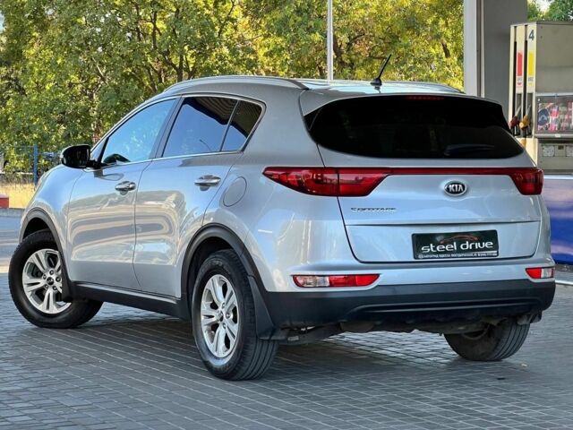 Серый Киа Sportage, объемом двигателя 2 л и пробегом 150 тыс. км за 17500 $, фото 4 на Automoto.ua