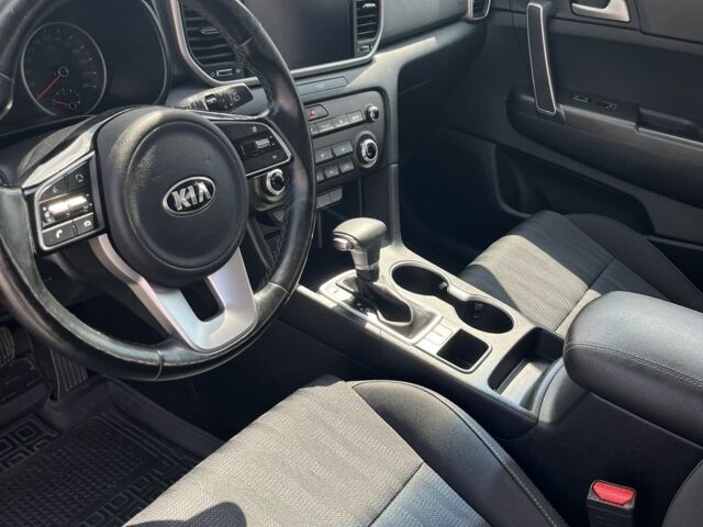 Киа Sportage 2021 в Киеве на Automoto.ua Серый Киа Sportage, объемом двигателя 1.6 л и пробегом 82 тыс. км за 16000 $, фото 3 на Automoto.ua