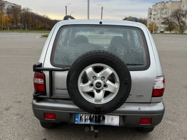 Серый Киа Sportage, объемом двигателя 2 л и пробегом 300 тыс. км за 3092 $, фото 2 на Automoto.ua