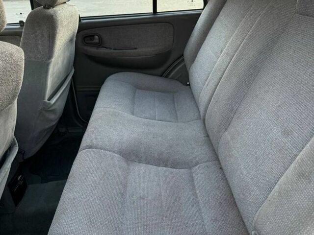 Серый Киа Sportage, объемом двигателя 0 л и пробегом 300 тыс. км за 3067 $, фото 2 на Automoto.ua