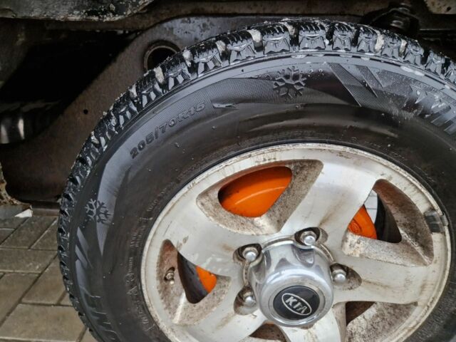 Серый Киа Sportage, объемом двигателя 2 л и пробегом 300 тыс. км за 4500 $, фото 8 на Automoto.ua