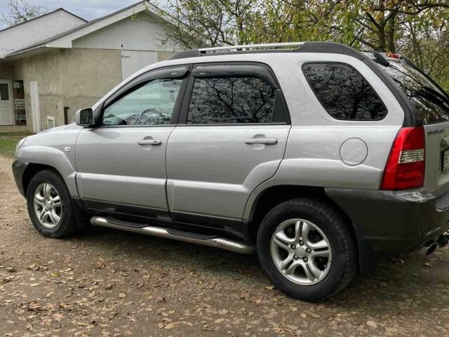 Киа Sportage 2004 в Косове на Automoto.ua Серый Киа Sportage, объемом двигателя 2 л и пробегом 249 тыс. км за 6500 $, фото 3 на Automoto.ua