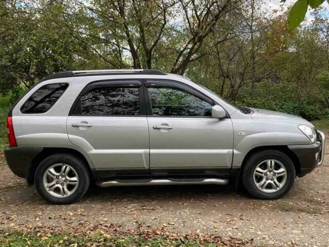 Киа Sportage 2004 в Косове на Automoto.ua Серый Киа Sportage, объемом двигателя 2 л и пробегом 249 тыс. км за 6500 $, фото 5 на Automoto.ua