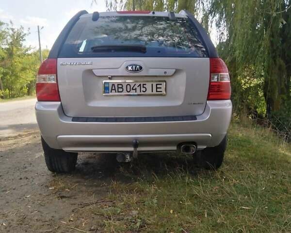 Сірий Кіа Sportage, об'ємом двигуна 2 л та пробігом 137 тис. км за 8000 $, фото 9 на Automoto.ua