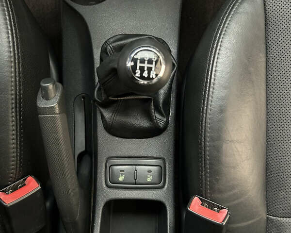 Сірий Кіа Sportage, об'ємом двигуна 1.98 л та пробігом 258 тис. км за 6700 $, фото 21 на Automoto.ua