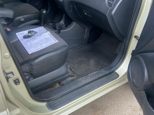 Серый Киа Sportage, объемом двигателя 2 л и пробегом 187 тыс. км за 5000 $, фото 8 на Automoto.ua