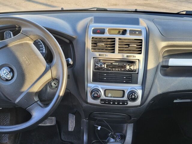 Серый Киа Sportage, объемом двигателя 2 л и пробегом 189 тыс. км за 4453 $, фото 9 на Automoto.ua