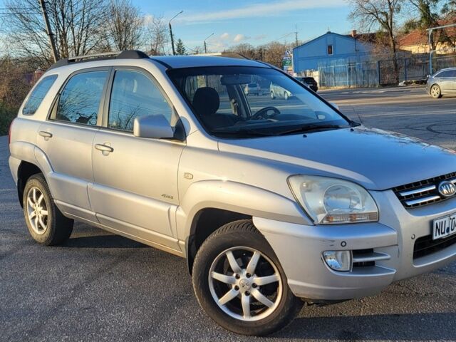 Серый Киа Sportage, объемом двигателя 2 л и пробегом 189 тыс. км за 4453 $, фото 1 на Automoto.ua