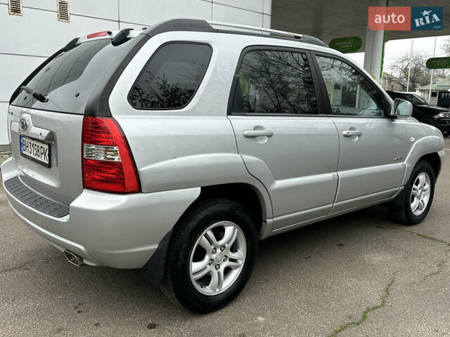Серый Киа Sportage, объемом двигателя 2 л и пробегом 250 тыс. км за 7900 $, фото 10 на Automoto.ua