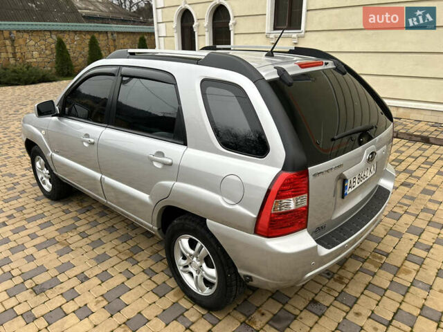 Сірий Кіа Sportage, об'ємом двигуна 1.98 л та пробігом 258 тис. км за 6700 $, фото 7 на Automoto.ua