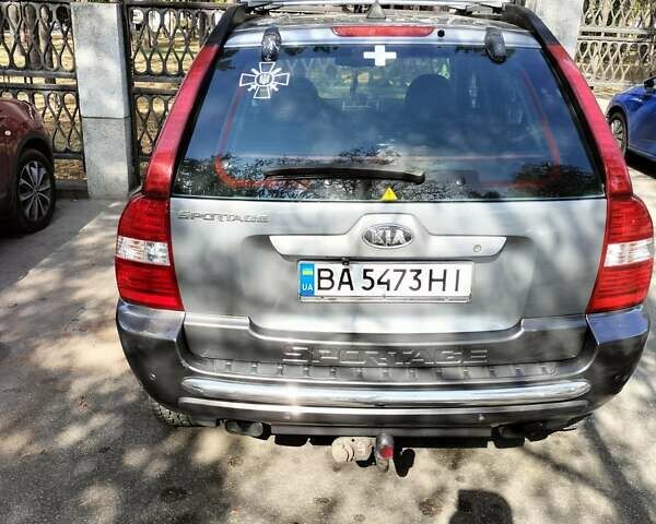 Серый Киа Sportage, объемом двигателя 2 л и пробегом 226 тыс. км за 4500 $, фото 5 на Automoto.ua