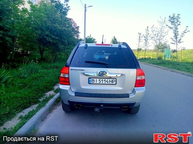 Серый Киа Sportage, объемом двигателя 2 л и пробегом 181 тыс. км за 7500 $, фото 4 на Automoto.ua