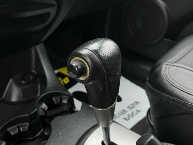 Серый Киа Sportage, объемом двигателя 2 л и пробегом 265 тыс. км за 7600 $, фото 12 на Automoto.ua