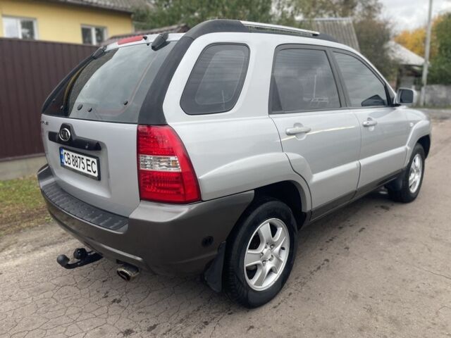 Серый Киа Sportage, объемом двигателя 2 л и пробегом 272 тыс. км за 6100 $, фото 3 на Automoto.ua