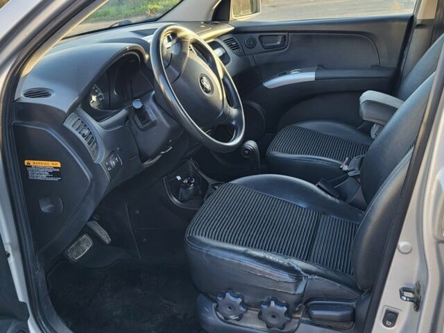 Серый Киа Sportage, объемом двигателя 2 л и пробегом 189 тыс. км за 4453 $, фото 7 на Automoto.ua