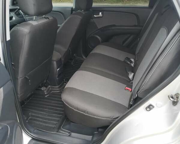 Серый Киа Sportage, объемом двигателя 2 л и пробегом 198 тыс. км за 6800 $, фото 12 на Automoto.ua