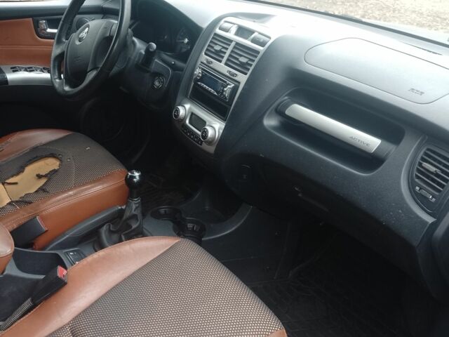 Серый Киа Sportage, объемом двигателя 2 л и пробегом 313 тыс. км за 6280 $, фото 7 на Automoto.ua