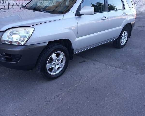Серый Киа Sportage, объемом двигателя 1.98 л и пробегом 284 тыс. км за 7000 $, фото 3 на Automoto.ua