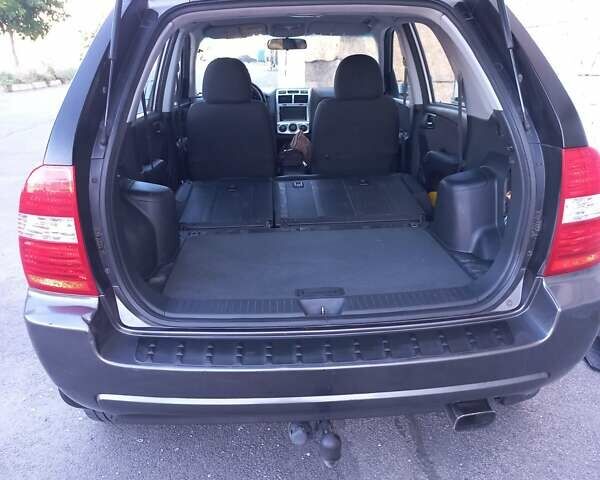 Серый Киа Sportage, объемом двигателя 1.98 л и пробегом 284 тыс. км за 7000 $, фото 18 на Automoto.ua