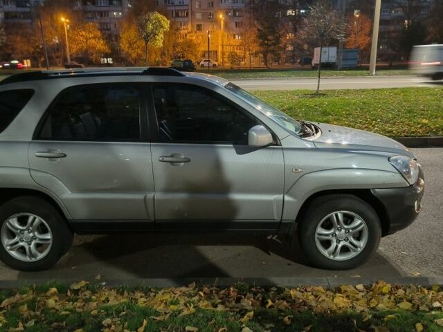 Серый Киа Sportage, объемом двигателя 2 л и пробегом 160 тыс. км за 3200 $, фото 2 на Automoto.ua