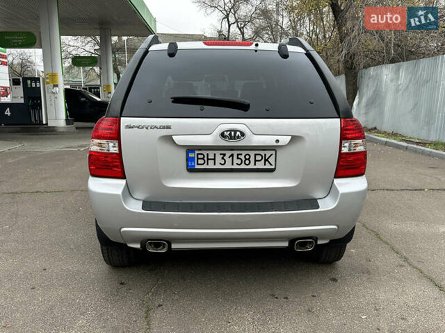 Серый Киа Sportage, объемом двигателя 2 л и пробегом 250 тыс. км за 7900 $, фото 9 на Automoto.ua