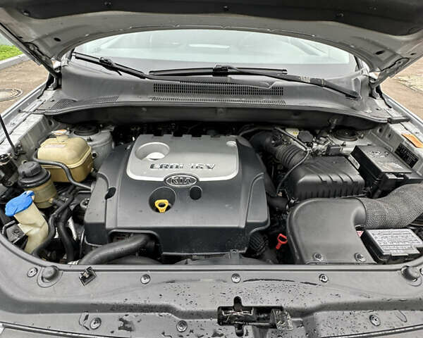 Серый Киа Sportage, объемом двигателя 2 л и пробегом 250 тыс. км за 7900 $, фото 31 на Automoto.ua