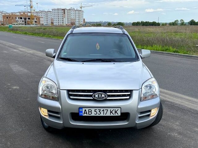 Сірий Кіа Sportage, об'ємом двигуна 2 л та пробігом 206 тис. км за 6700 $, фото 1 на Automoto.ua