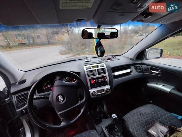 Сірий Кіа Sportage, об'ємом двигуна 1.98 л та пробігом 250 тис. км за 7900 $, фото 2 на Automoto.ua