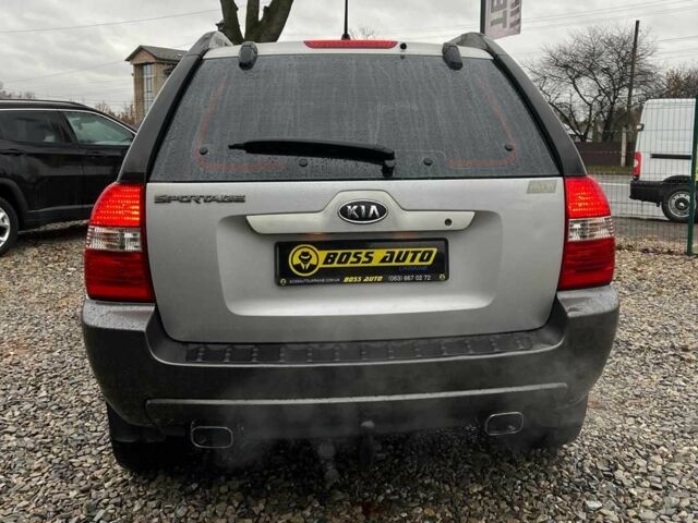 Серый Киа Sportage, объемом двигателя 2 л и пробегом 265 тыс. км за 7600 $, фото 5 на Automoto.ua