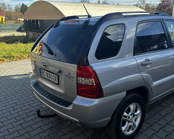 Серый Киа Sportage, объемом двигателя 2 л и пробегом 283 тыс. км за 6300 $, фото 5 на Automoto.ua