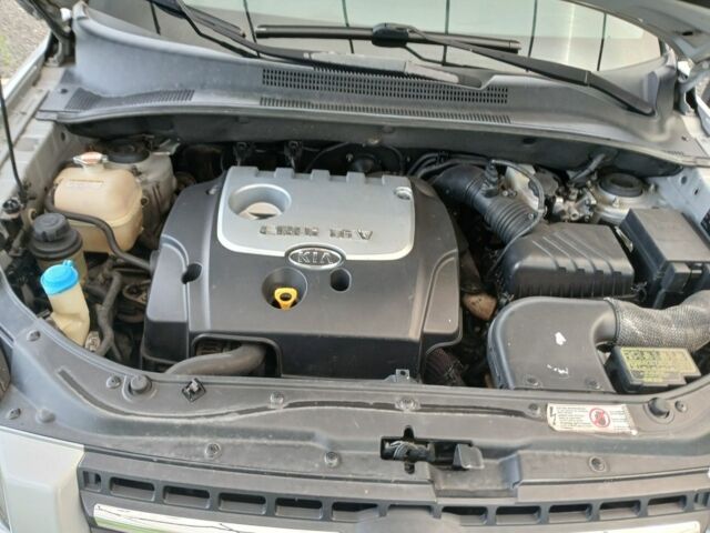 Серый Киа Sportage, объемом двигателя 2 л и пробегом 290 тыс. км за 7000 $, фото 3 на Automoto.ua