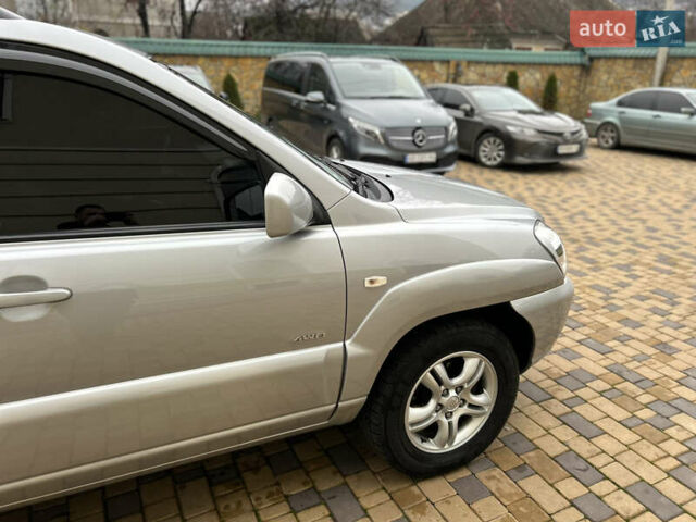 Сірий Кіа Sportage, об'ємом двигуна 1.98 л та пробігом 258 тис. км за 6700 $, фото 49 на Automoto.ua