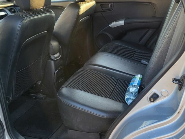 Серый Киа Sportage, объемом двигателя 2 л и пробегом 189 тыс. км за 4453 $, фото 8 на Automoto.ua