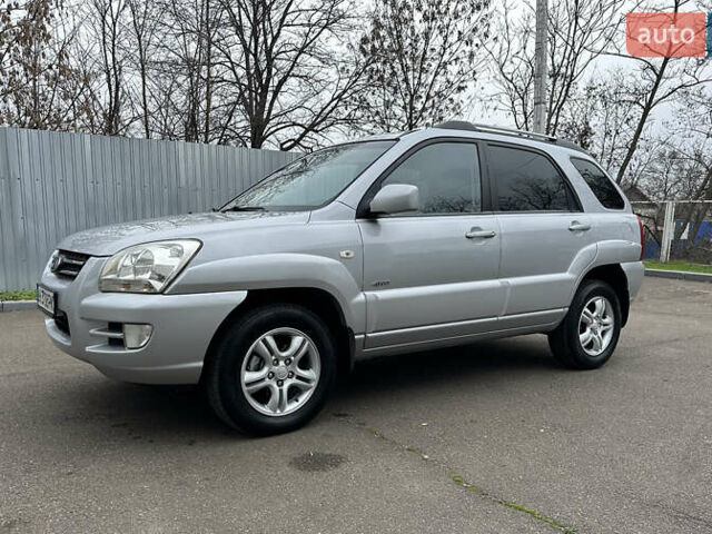 Серый Киа Sportage, объемом двигателя 2 л и пробегом 250 тыс. км за 7900 $, фото 7 на Automoto.ua