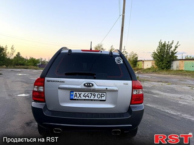 Сірий Кіа Sportage, об'ємом двигуна 2 л та пробігом 350 тис. км за 7900 $, фото 5 на Automoto.ua