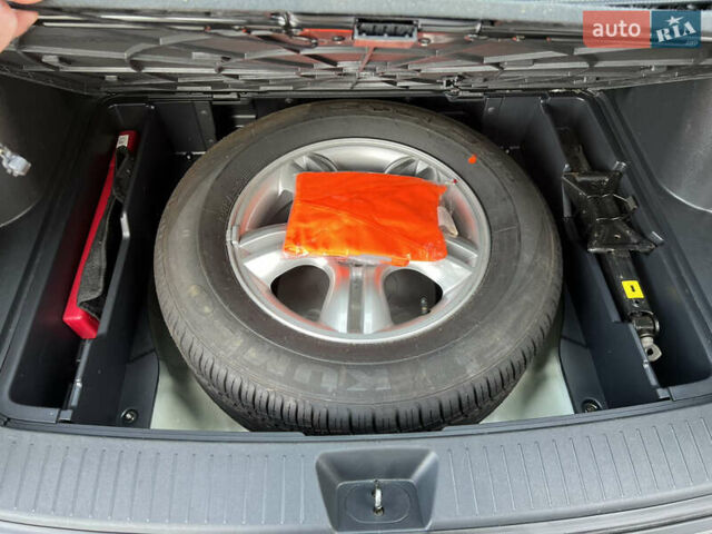 Сірий Кіа Sportage, об'ємом двигуна 2 л та пробігом 162 тис. км за 6950 $, фото 35 на Automoto.ua