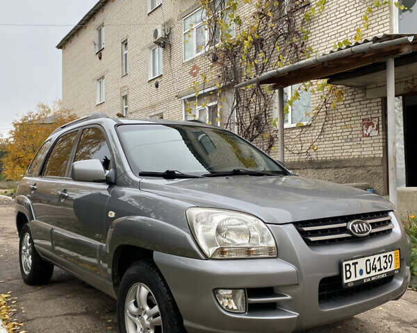Серый Киа Sportage, объемом двигателя 2 л и пробегом 236 тыс. км за 7550 $, фото 2 на Automoto.ua