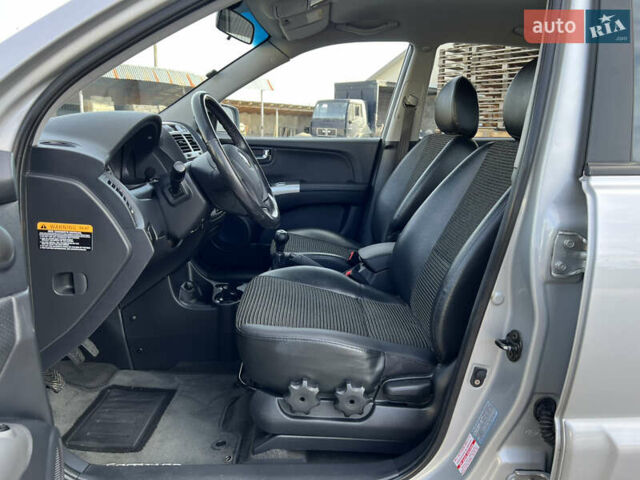 Сірий Кіа Sportage, об'ємом двигуна 2 л та пробігом 162 тис. км за 6950 $, фото 22 на Automoto.ua