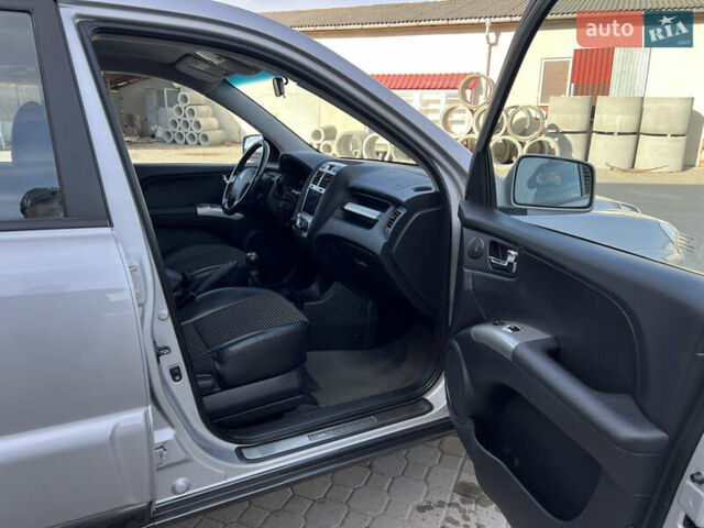 Сірий Кіа Sportage, об'ємом двигуна 2 л та пробігом 162 тис. км за 6950 $, фото 28 на Automoto.ua