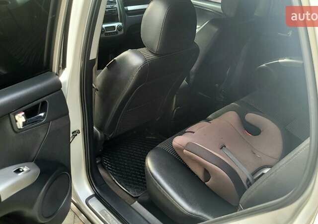 Серый Киа Sportage, объемом двигателя 2 л и пробегом 288 тыс. км за 6999 $, фото 28 на Automoto.ua