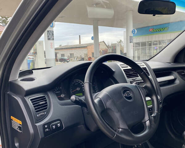 Серый Киа Sportage, объемом двигателя 2 л и пробегом 236 тыс. км за 7550 $, фото 12 на Automoto.ua