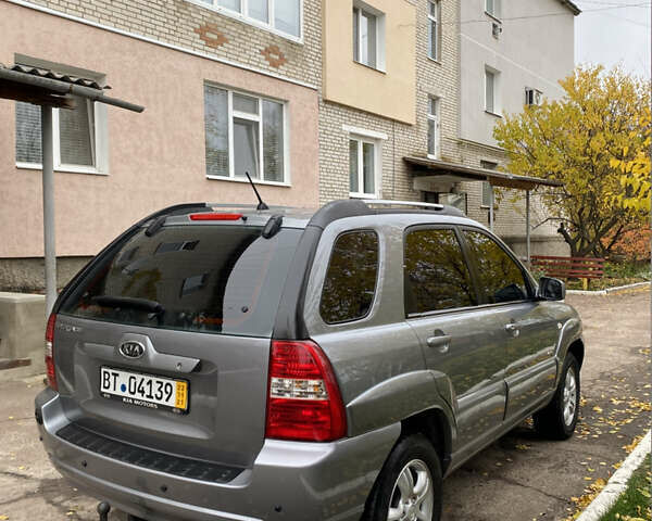 Серый Киа Sportage, объемом двигателя 2 л и пробегом 236 тыс. км за 7550 $, фото 5 на Automoto.ua