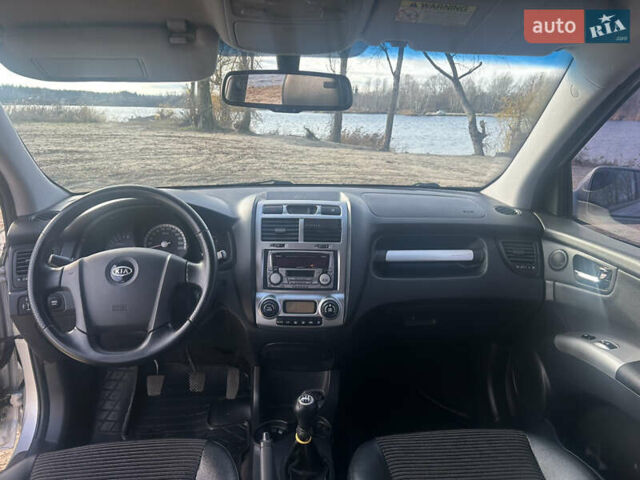 Сірий Кіа Sportage, об'ємом двигуна 2 л та пробігом 187 тис. км за 8500 $, фото 20 на Automoto.ua