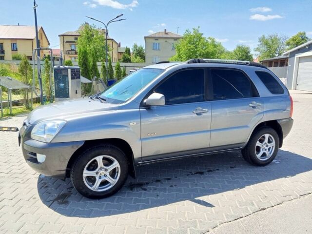 Серый Киа Sportage, объемом двигателя 2 л и пробегом 238 тыс. км за 9200 $, фото 11 на Automoto.ua