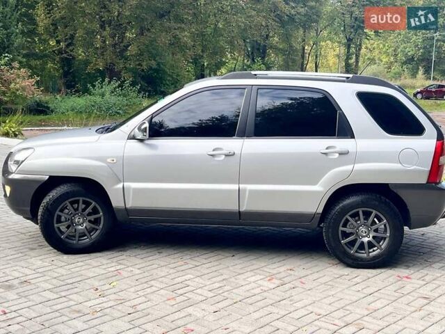 Серый Киа Sportage, объемом двигателя 2 л и пробегом 288 тыс. км за 6999 $, фото 23 на Automoto.ua