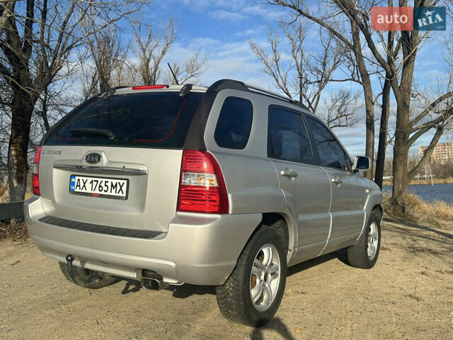 Сірий Кіа Sportage, об'ємом двигуна 2 л та пробігом 187 тис. км за 8500 $, фото 9 на Automoto.ua