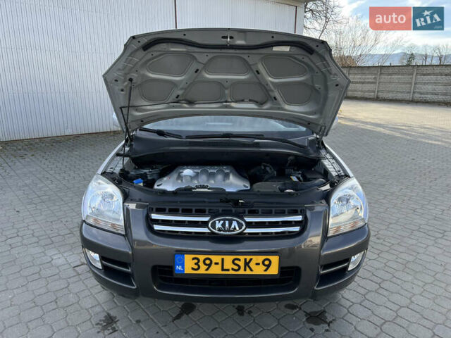 Сірий Кіа Sportage, об'ємом двигуна 2 л та пробігом 162 тис. км за 6950 $, фото 37 на Automoto.ua