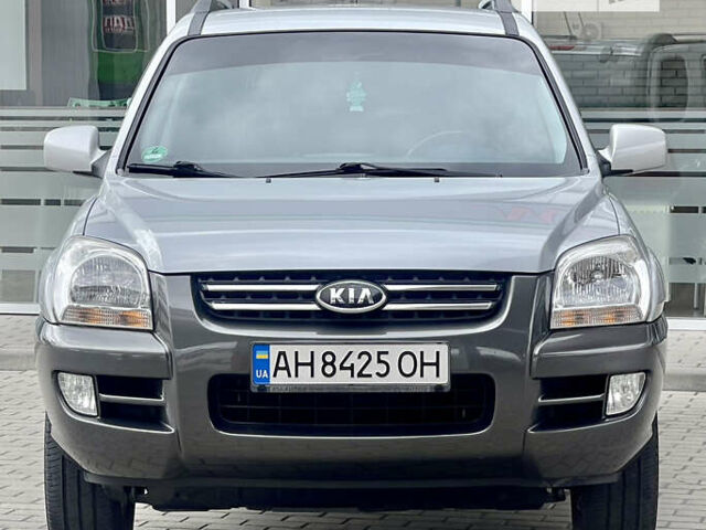 Сірий Кіа Sportage, об'ємом двигуна 2 л та пробігом 202 тис. км за 8350 $, фото 4 на Automoto.ua