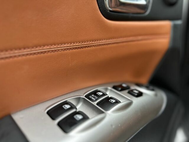 Сірий Кіа Sportage, об'ємом двигуна 2 л та пробігом 200 тис. км за 8000 $, фото 5 на Automoto.ua