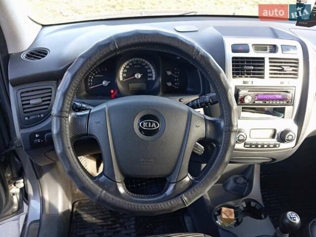 Серый Киа Sportage, объемом двигателя 1.98 л и пробегом 150 тыс. км за 7500 $, фото 21 на Automoto.ua